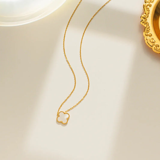 Collar Trébol