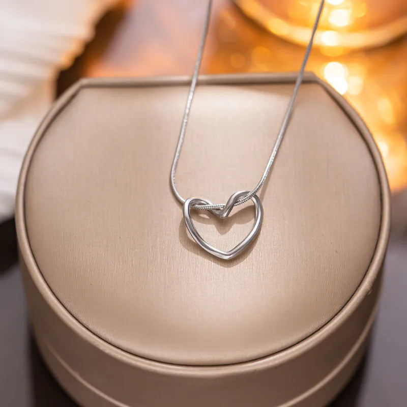 Collar Titanio Corazón